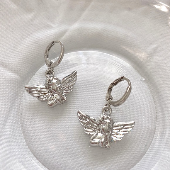 RESTOCKED! angel charm earrings (buy 1 get two free!!!) - Picture 5 of 6